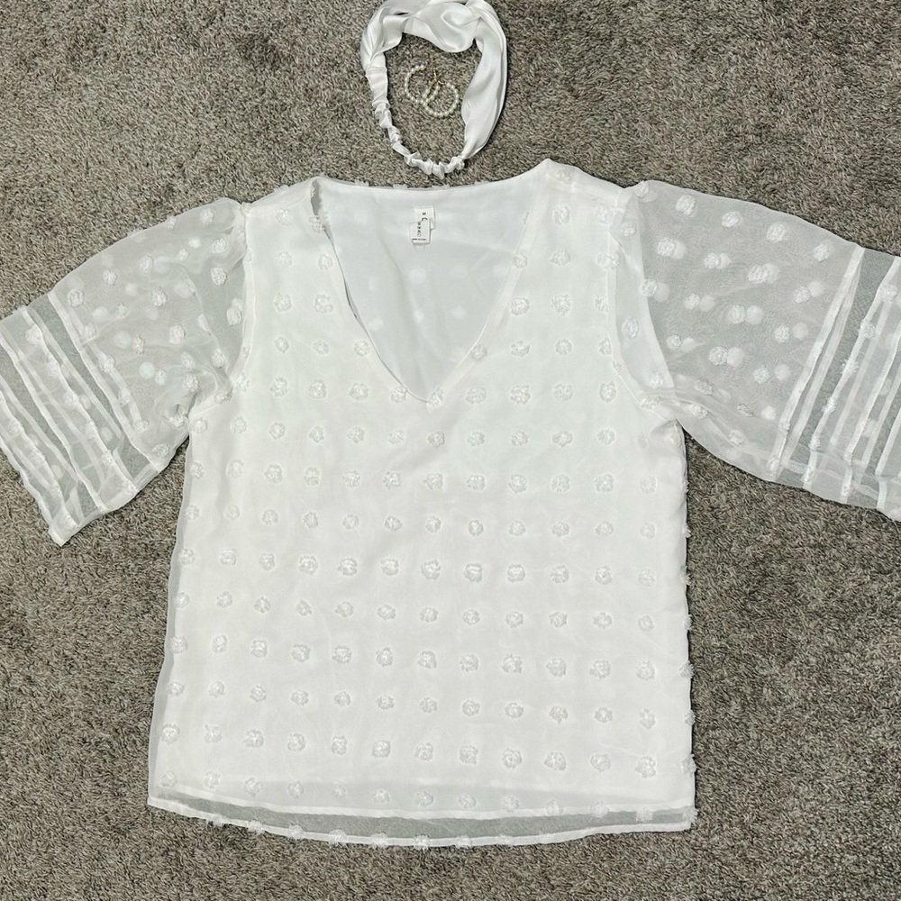 Women's V Neck Shirts European and American Fashion Trend Temperament Versatile.